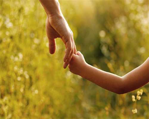 2026助孕费用解析：做宫腔镜分离粘连术疼吗？术后对辅助生殖的影响